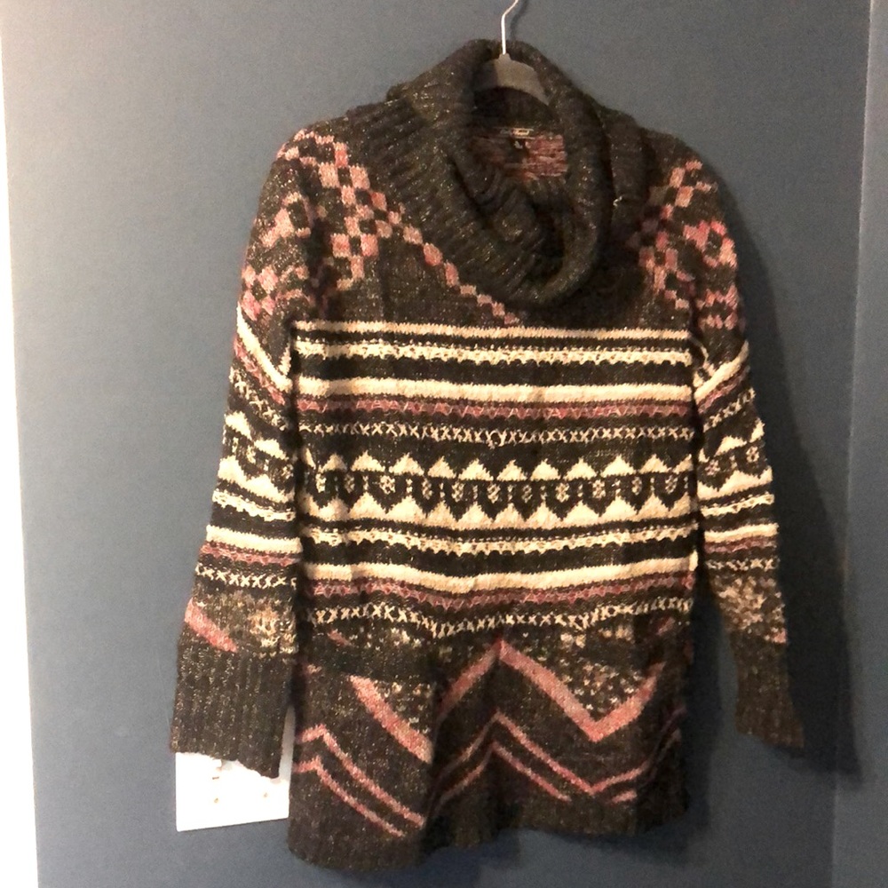Lucky Brand Cowl Neck Sweater 💜☘️☮️